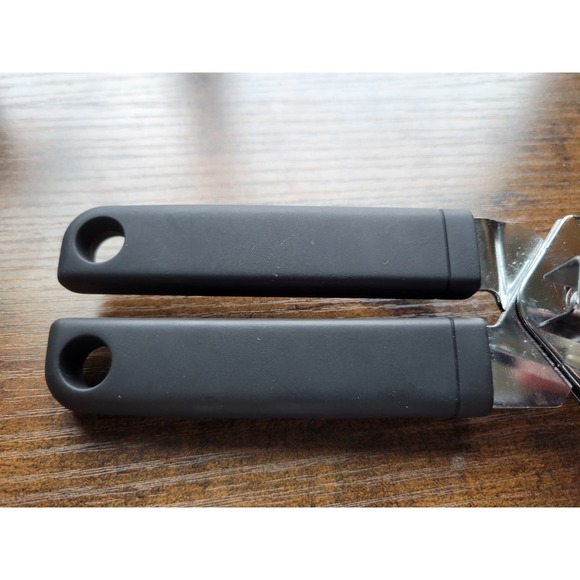 Used Stainless Steel Can Opener w/Black Polymer Handle - Picture 3 of 9